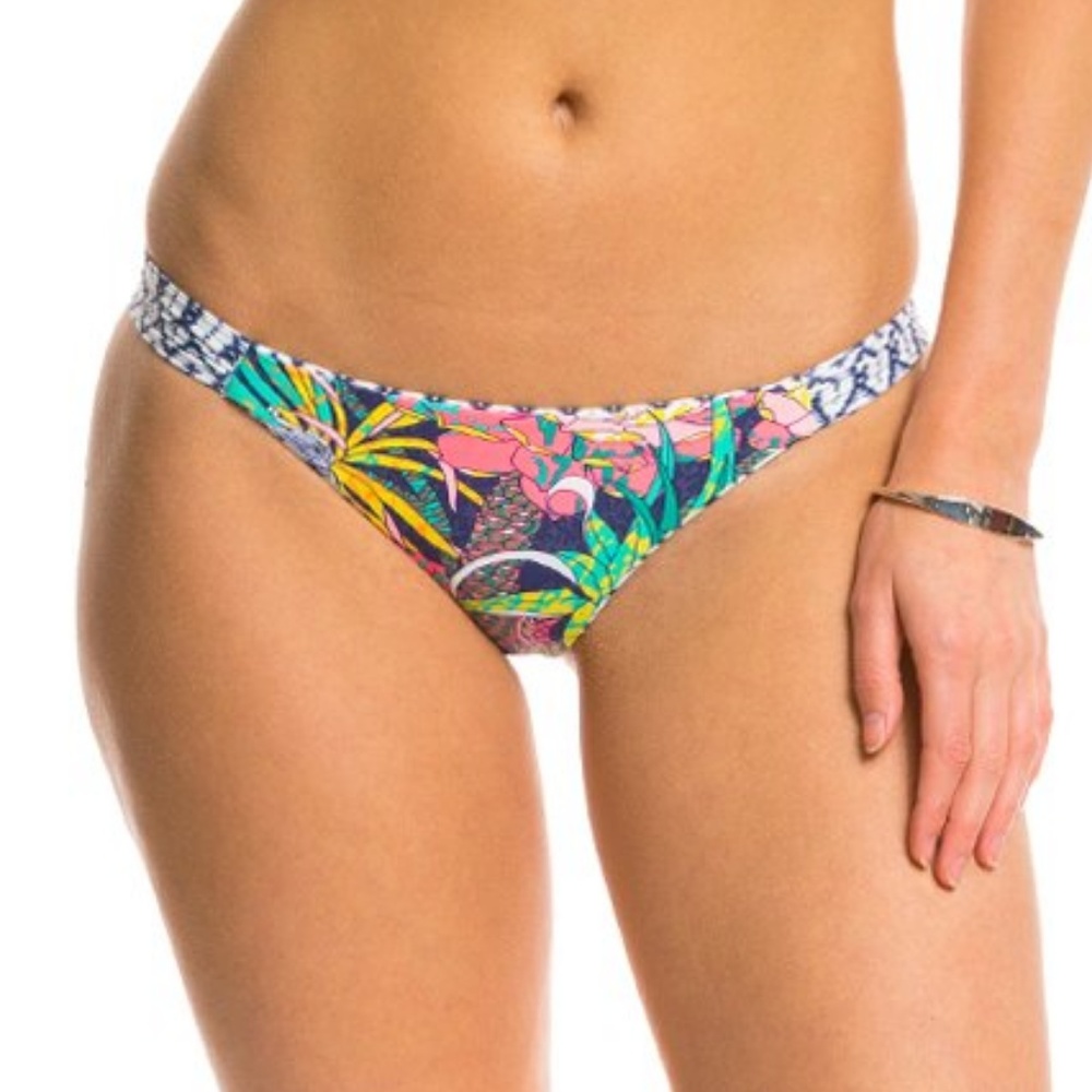 Body Glove NWT Bikini Bottom Reversible Medium